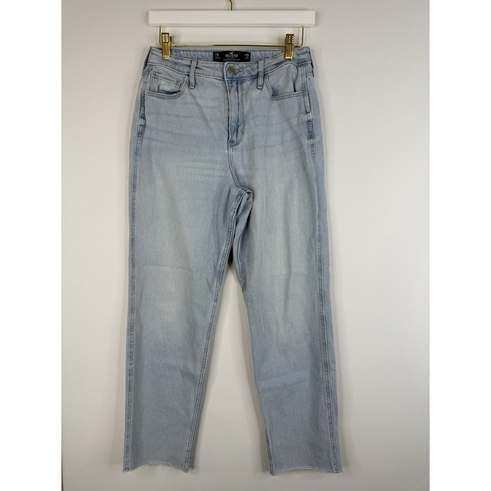Hollister Women's Ultra High Rise Mom Jean W28 L27 Light Wash Vintage Stretch